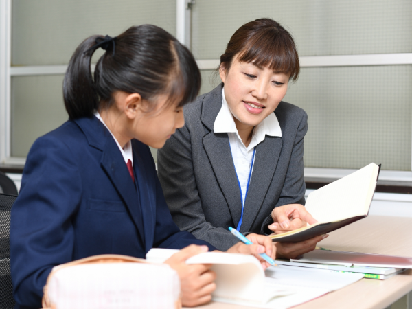★15時から、1日6時間の正社員/残業なし★「個別学習塾アップ学習会」講師・教室長