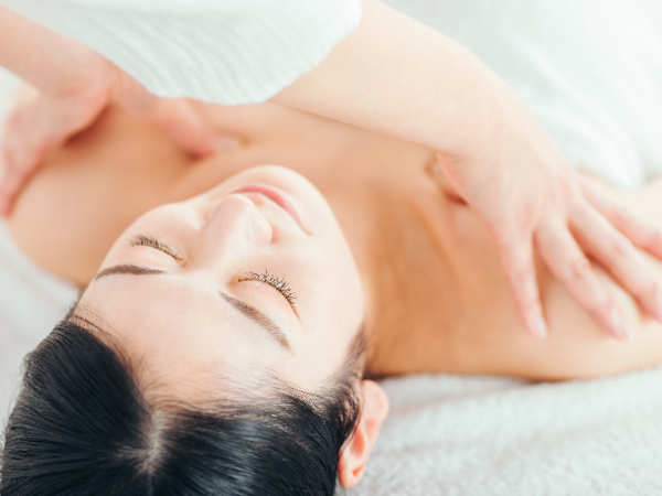 【リニューアルオープン!】サロンスタッフ(看護師)募集中☆/治療×美容×トレーニングの美容健康サロン