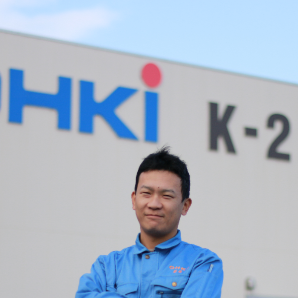 生産技術部 課長代理/新居 健太郎