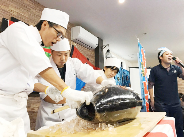 『仕事を楽しむ』という社是