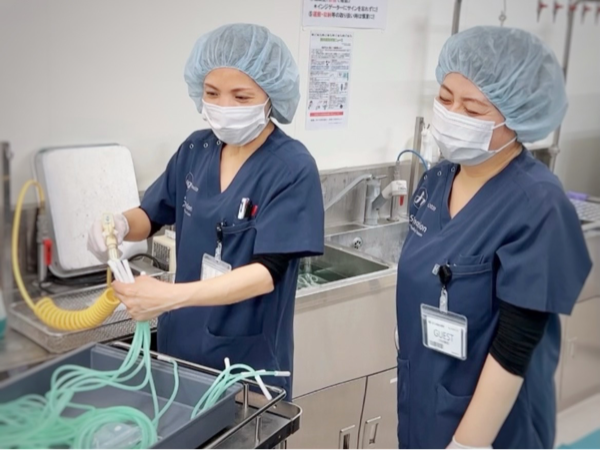 先輩と一緒に作業するのでご安心ください◎