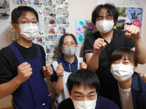 【清田区北野】【南郷18丁目駅】【扶養内パート可】【日勤のみ】◎高齢者住宅の介護職員 ◎週1回、1日3h~OK ◎平日のみOK ◎資格のない方は資格支援制度あり ◎未経験&ブランクOK ◎年齢&学歴&経験不問