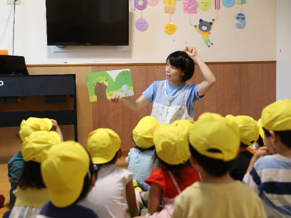 【正社員|スター☆リーフ】利用児童急増に伴い保育士募集中 ★遊びを通して子供の成長を見守ります ★児童発達支援が併設する認可保育園 ★年間休日120日以上 ★未経験・ブランク復帰OK ★残業ほぼなし!持ち帰り業務なし ★有給消化率80%以上