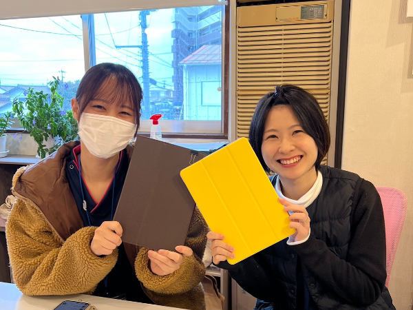 一人一台、iPad支給
出先で書類作成可能で効率的に♪