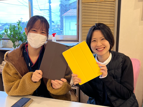 1人1台、iPad支給
出先で書類作成可能で効率的に♪