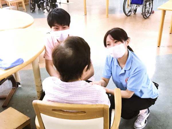 【パート】ケアスタッフ（介護職）■残業ほぼなし！日中勤務■未経験者も多数活躍中