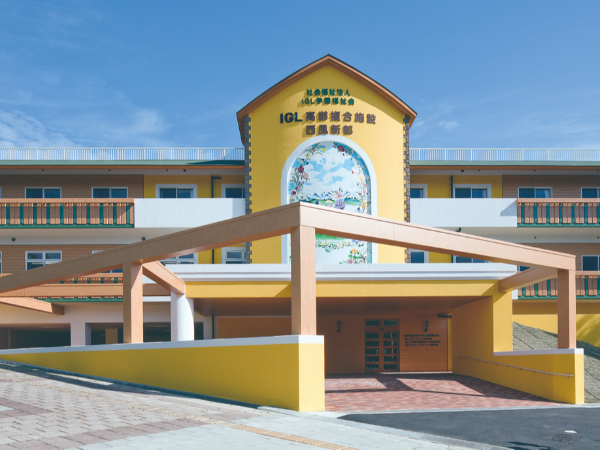 アストラム大塚駅から徒歩5分　
マイカー通勤OK,無料駐車場あり