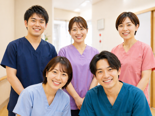 【正職員】ケアスタッフ(介護職)★未経験者も多数活躍中!★資格取得支援制度あり★各種手当ありの厚待遇!