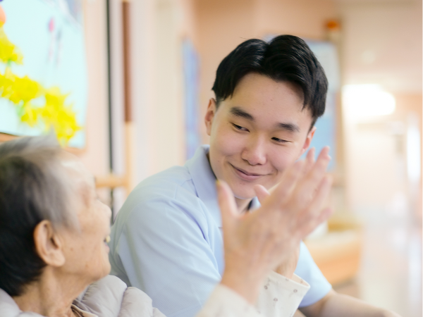 【パート】ケアスタッフ(介護職)■残業ほぼなし!日中勤務■未経験者も多数活躍中