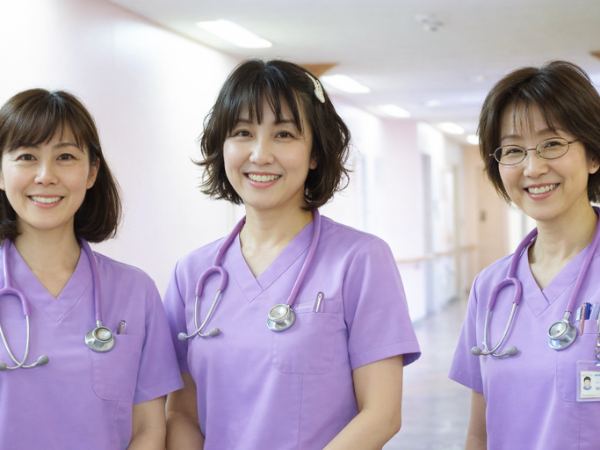 【正職員】正看護師・准看護師＜介護施設未経験者・ブランクある方も歓迎＞◆各種手当ありの厚待遇◆福利厚生充実◆マイカー通勤OK
