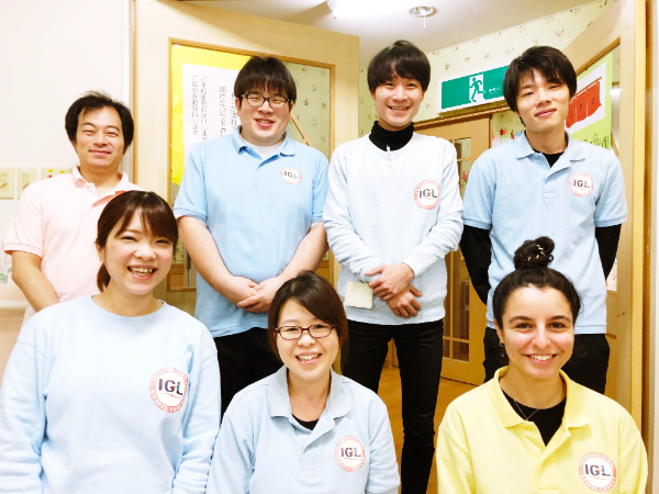 幅広い年齢層のスタッフが活躍中です！