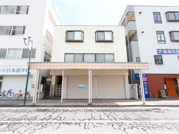 施設外観
2階が事務所になります。