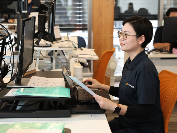 【貿易事務・営業補助（英語圏）/正社員】賞与年2回・年間休日128日・手当充実★100カ国以上進出のグローバル企業でアイデアを活かし、世界の医療と研究に貢献◎