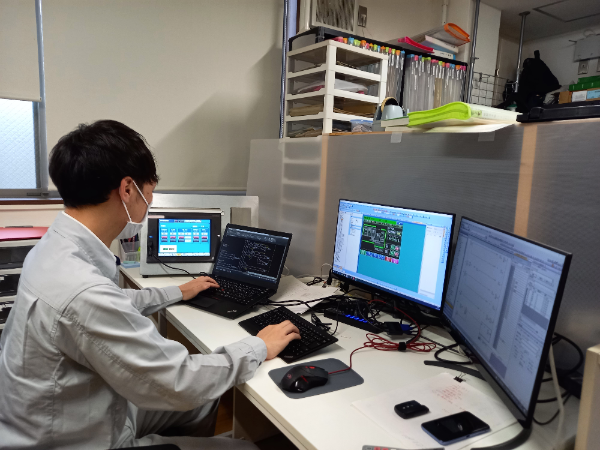 国内外のさまざまな工場設備を手がけています。