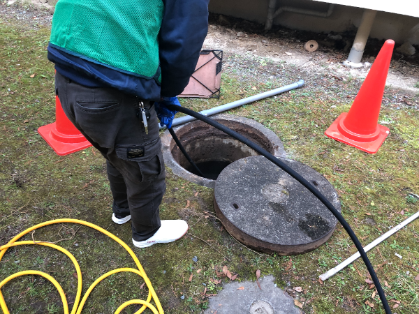 さまざまな機器や洗浄の仕方から最善の方法を選択!やりがいのある仕事です