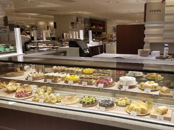 【正社員】 洋菓子販売スタッフ募集! 新宿伊勢丹 / 異動なし / ◎20代7割・30代3割と若いメンバーが活躍中!<repos by Patisserie ease>