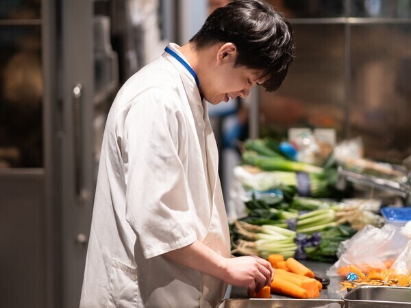 店舗によって業態も様々です。
こちらは和食業態です。