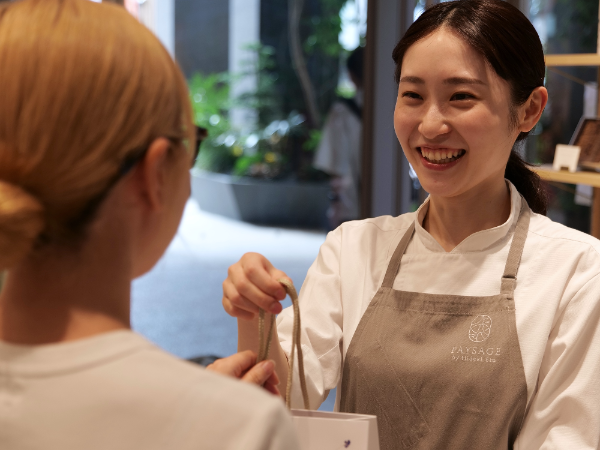 お客様が喜んでいただけることに
やりがいを感じる方、大歓迎です!