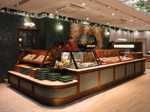 製造した商品は
東京駅の店舗で販売されます。