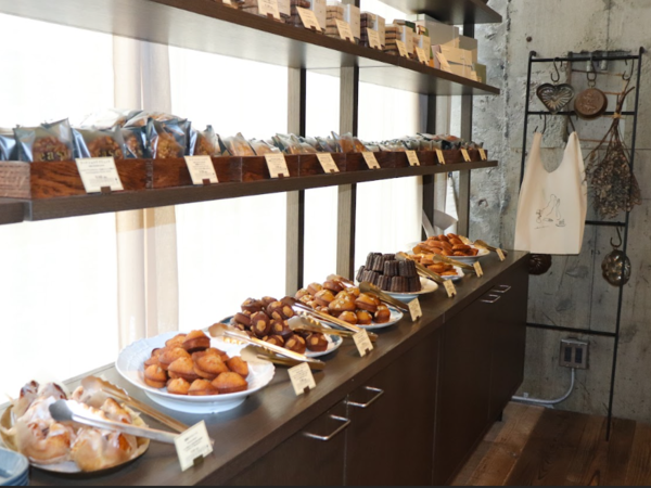 焼菓子の販売も行っております。