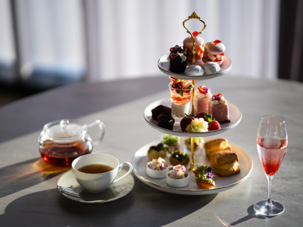 レストランでのパティシエも
募集しております!