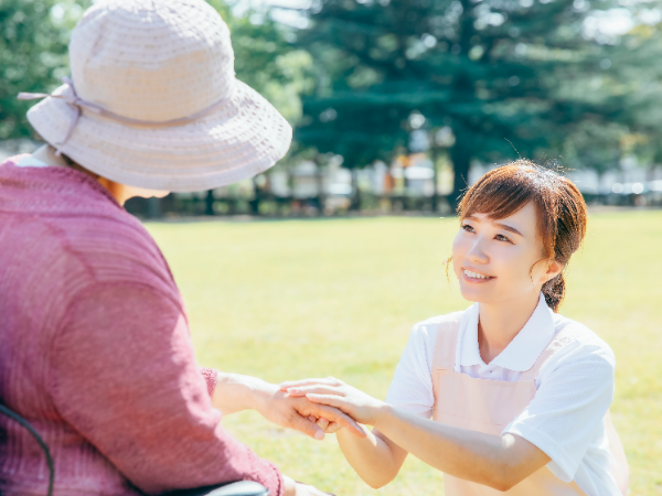 医療法人社団恒仁会 静岡瀬名病院【正社員】看護助手・看護補助者募集│経験者優遇│有資格者歓迎│介護福祉士・ヘルパー資格活かせる│給与優遇│夜勤手当充実│キャリアアップ可│即戦力として活躍