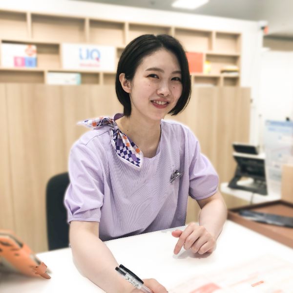 auショップ千城台 販売スタッフ/山﨑 香那