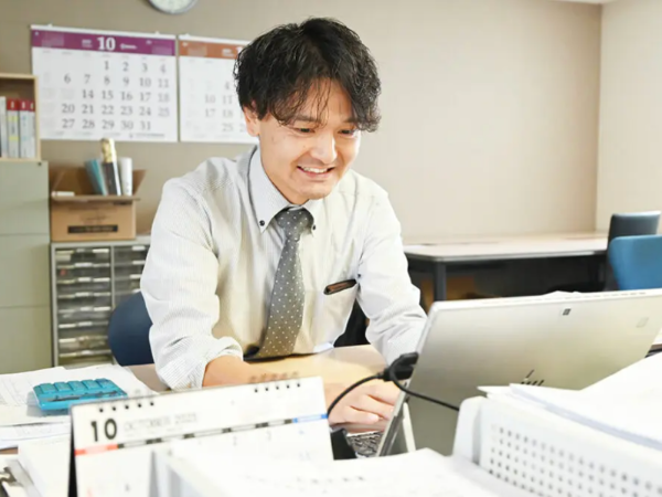 【シンコール株式会社】インテリア内装材のルート営業《正社員》の募集【東京都葛飾区の求人】