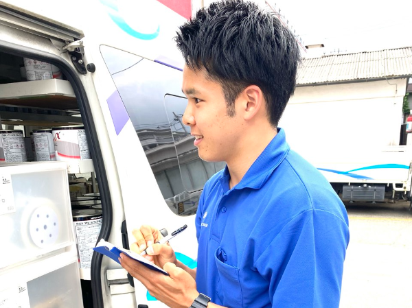 顧客創造をし続け、ルート営業で鈑金塗装業のお客様に材料を卸す。